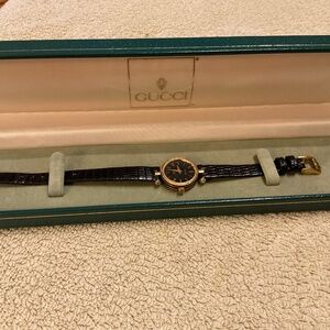 Vintage Gucci Watch - Never been worn!
